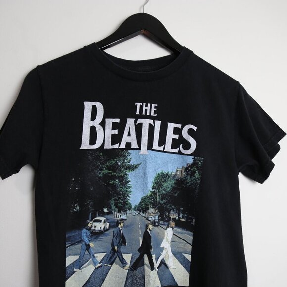 The Beatles Paul McCartney John Lennon Abbey Road Concert T-Shirt Size Small - Picture 2 of 3